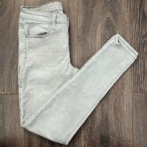 American Eagle Super Stretch mid rise jeans